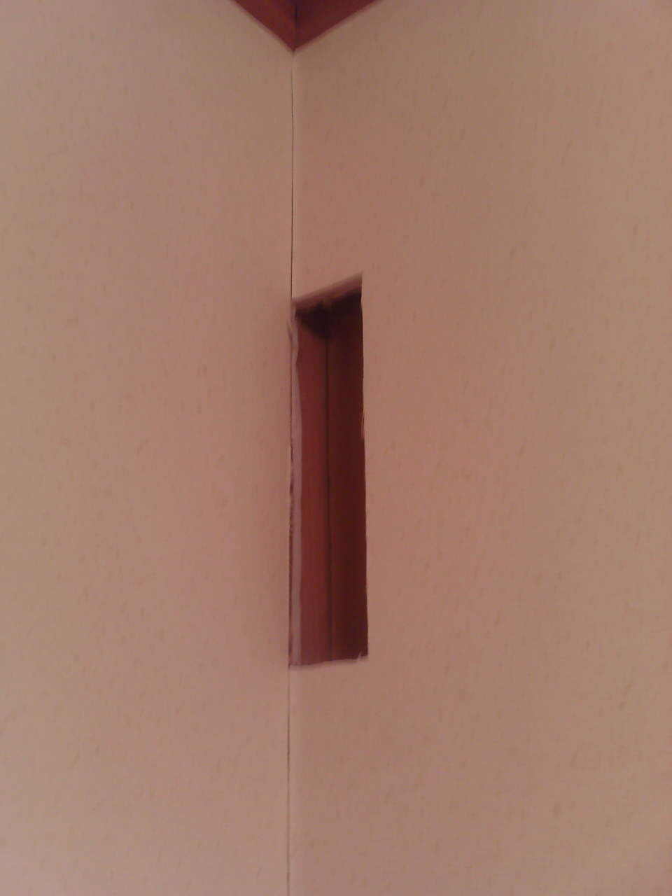 ２×８材木固定用の穴